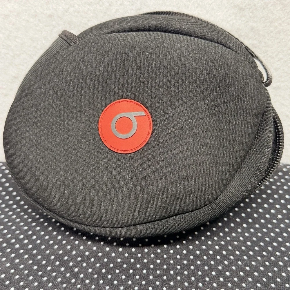 Beats by Dre Black Hard Shell Travel‎ Carrying Case Zip Organizer Pouch